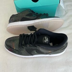 Nike SB Dunk Low TRD QS Intergalactic